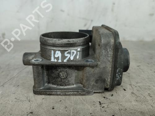 Used Throttle body Throttle body 30588705 30588705
