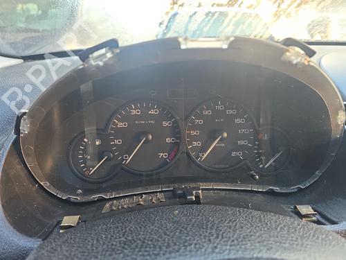Used Instrument cluster PEUGEOT 206 Hatchback (2A/C) 1.1 i (60 hp) 30615141