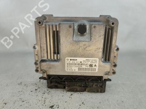 Used Engine control unit (ECU) Engine control unit (ECU) PEUGEOT 208 I (CA_, CC_) 1.4 HDi (68 hp) 30599917 30599917