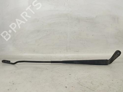 Used Front windshield wiper arm CHRYSLER VOYAGER / GRAND VOYAGER III (GS_, NS_) 2.5 TD (116 hp) 29303579