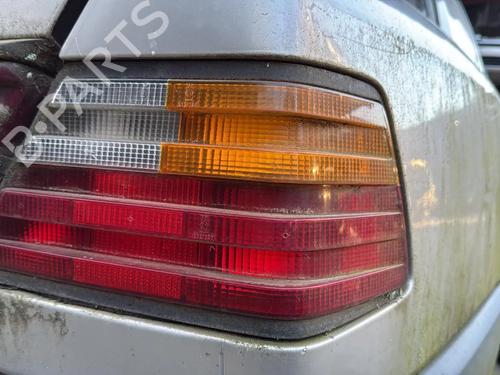 Used Right taillight MERCEDES-BENZ 124 Saloon (W124) 200 D (124.120) (72 hp) 30645527