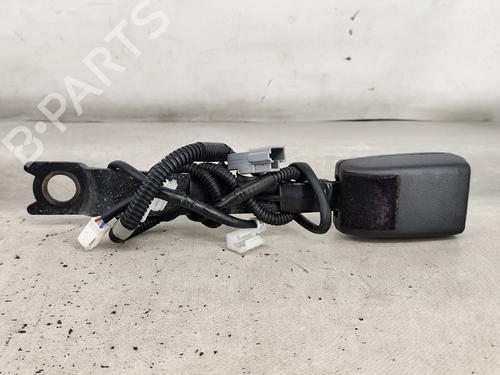 Used Seat buckle TOYOTA AURIS (_E15_) 1.4 D-4D (NDE150_, NDE150R) (90 hp) 30656528