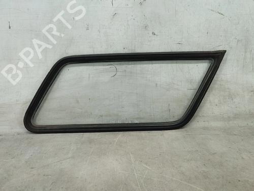 Used Rear right quarter glass Rear right quarter glass 30513633 30513633