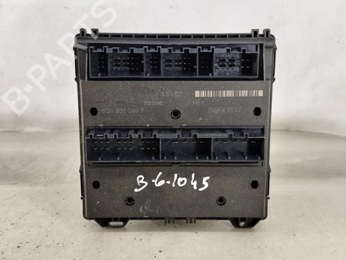 Boîte à Fusibles VW POLO IV (9N_, 9A_) 1.4 TDI (80 hp) 30657523