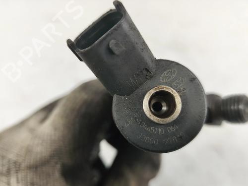 Injector HYUNDAI ELANTRA III Saloon (XD) 2.0 CRDi | BP30637708M100