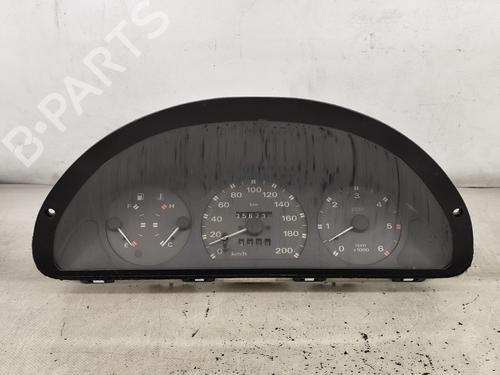 Used Instrument cluster FIAT PUNTO (176_) 1.7 TD (71 hp) 30642930