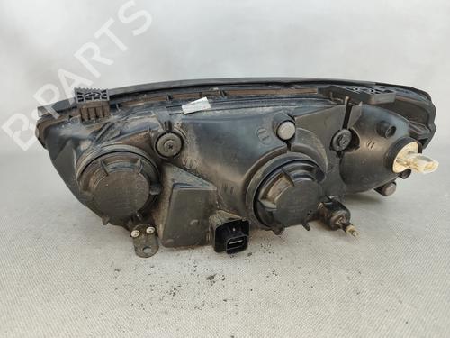 Right headlight HYUNDAI ELANTRA III Saloon (XD) 2.0 CRDi | BP30637677C29