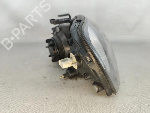 Right headlight HYUNDAI ELANTRA III Saloon (XD) 2.0 CRDi | BP30637677C29