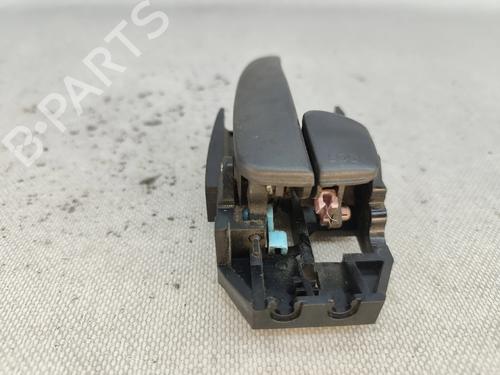 Højre fortil invendig håndtag HYUNDAI ELANTRA III Saloon (XD) 2.0 CRDi | BP30637689I14