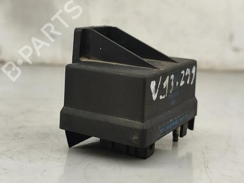 Electronic module PEUGEOT 306 Hatchback (7A, 7C, N3, N5) 1.9 D | BP30774749M83