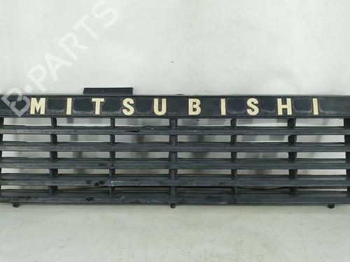 Used Grille Grille MITSUBISHI PAJERO I (L04_G, L14_G) 2.5 TD 4WD (L049G, L149G) (84 hp) 30787761 30787761