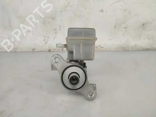 brake-master-cylinder-renault-clio-iv-bh_-2012-2013-2014-2015-2016-2017-2018-2019-2020-2021-30764712 main image