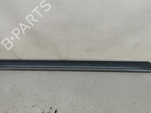 door-moulding-trim-mercedes-benz-c-class-w202-1993-1994-1995-1996-1997-1998-1999-2000-30776094 main image