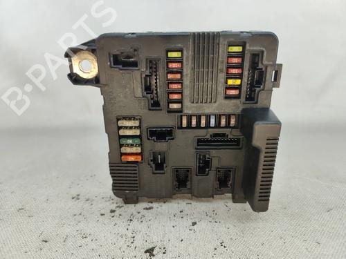 Used Fuse box RENAULT MEGANE II Estate (KM0/1_) 1.5 dCi (KM0F, KM0T, KM2B) (82 hp) 30776100