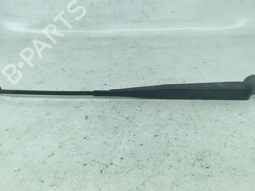 Used Front windshield wiper arm Front windshield wiper arm 30001409 30001409