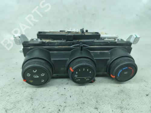 Used Climate control RENAULT EXPRESS Box Body/MPV 1.5 Blue dCi 95 (F6AB) (95 hp) 30401008