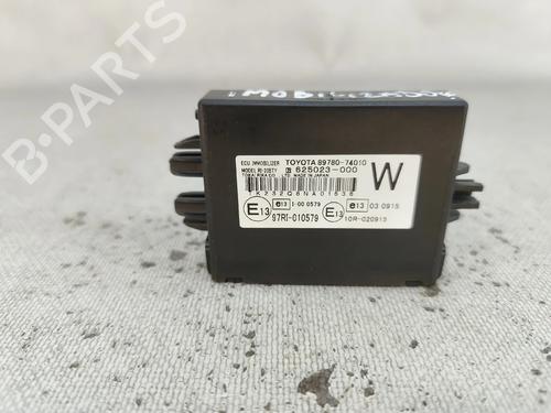 Used Electronic module Electronic module TOYOTA IQ (_J1_) 1.0 (KGJ10_, KGJ10R) (68 hp) 30834239 30834239