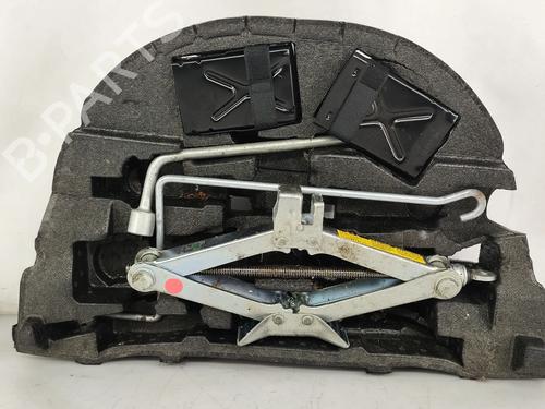 other-toyota-iq-_j1_-2008-2009-2010-2011-2012-2013-2014-2015-30834209 main image