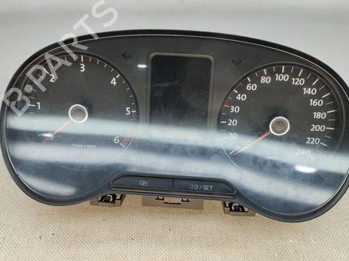 Used Instrument cluster VW POLO V (6R1, 6C1) 1.6 TDI (90 hp) 30834316