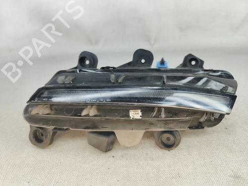 Phare droit Phare droit PEUGEOT 3008 II SUV (MC_, MR_, MJ_, M4_) 1.2 THP/ PureTech 130 (MRHNSM, MRHNSU, MRHNSJ, MRHNYW,... (131 hp) 30971003 30971003