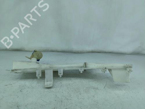 Sprinklertank Sprinklertank PEUGEOT 3008 II SUV (MC_, MR_, MJ_, M4_) 1.2 THP/ PureTech 130 (MRHNSM, MRHNSU, MRHNSJ, MRHNYW,... (131 hp) 30970941 30970941