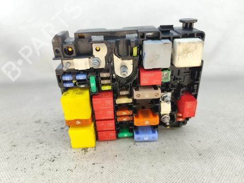 Used Fuse box Fuse box PEUGEOT 3008 II SUV (MC_, MR_, MJ_, M4_) 1.2 THP/ PureTech 130 (MRHNSM, MRHNSU, MRHNSJ, MRHNYW,... (131 hp) 30971043 30971043