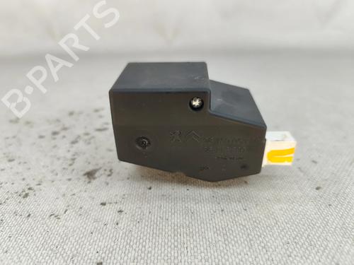 Used Other Other PEUGEOT 3008 II SUV (MC_, MR_, MJ_, M4_) 1.2 THP/ PureTech 130 (MRHNSM, MRHNSU, MRHNSJ, MRHNYW,... (131 hp) 30971079 30971079