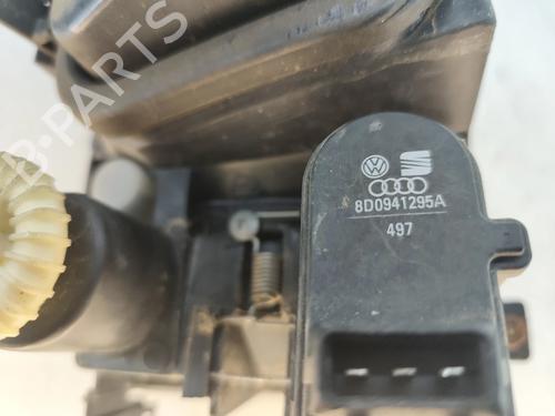 Left headlight SEAT IBIZA II (6K1) 1.4 i 16V | BP31016535C28