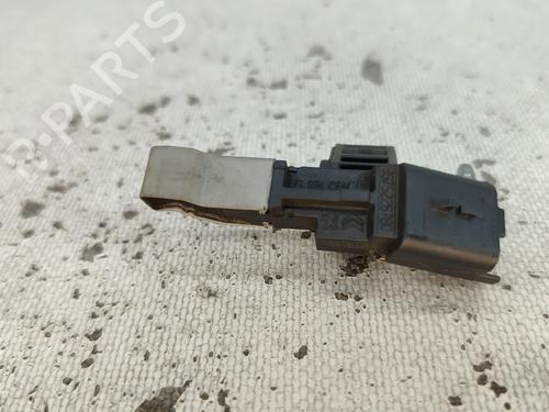 Used Electronic sensor Electronic sensor PEUGEOT 3008 II SUV (MC_, MR_, MJ_, M4_) 1.2 THP/ PureTech 130 (MRHNSM, MRHNSU, MRHNSJ, MRHNYW,... (131 hp) 30971095 30971095