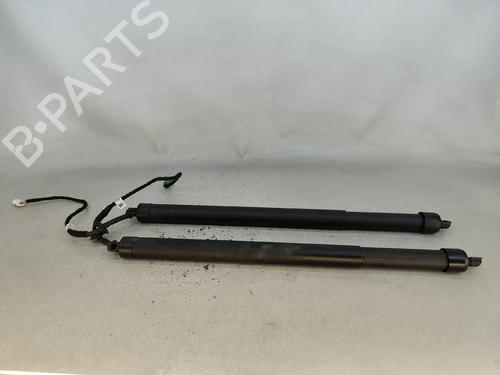 Used Tailgate lift support Tailgate lift support PEUGEOT 3008 II SUV (MC_, MR_, MJ_, M4_) 1.2 THP/ PureTech 130 (MRHNSM, MRHNSU, MRHNSJ, MRHNYW,... (131 hp) 30971145 30971145
