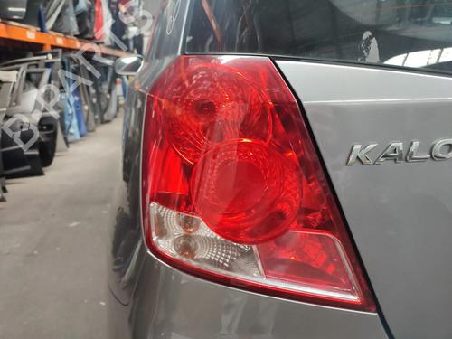 Used Left taillight CHEVROLET AVEO / KALOS Hatchback (T200) 1.2 (72 hp) 31047896