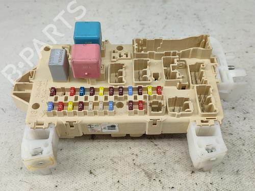 Used Fuse box Fuse box 30545845 30545845