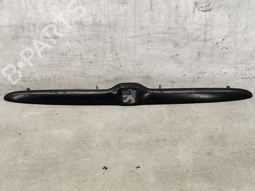 door-moulding-trim-peugeot-206-hatchback-2ac-1998-1999-2000-2001-2002-2003-2004-2005-2006-2007-2008-2009-2010-2011-2012-31115916 main image