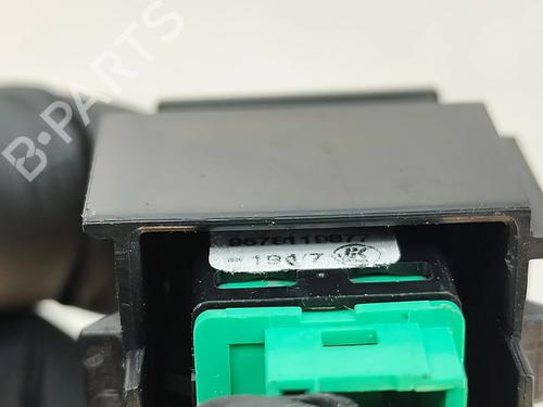 Switch CITROËN C4 Picasso II 1.6 BlueHDi 120 | BP31083059I30