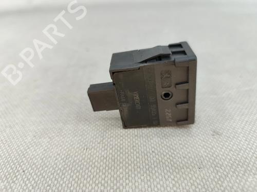 Switch CITROËN C4 Picasso II 1.6 BlueHDi 120 | BP31083061I30