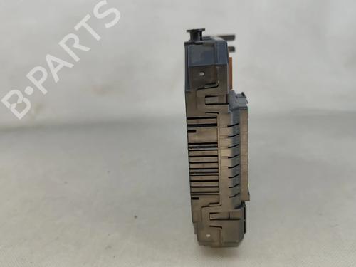 Fuse box CITROËN C4 Picasso II 1.6 BlueHDi 120 | BP31083067E1