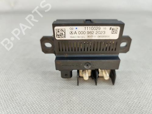 Used Electronic module MERCEDES-BENZ CLS (C218) CLS 63 AMG (218.374) (558 hp) 31095042