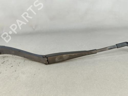 Used Front windshield wiper arm MERCEDES-BENZ CLS (C218) CLS 63 AMG (218.374) (558 hp) 31095152