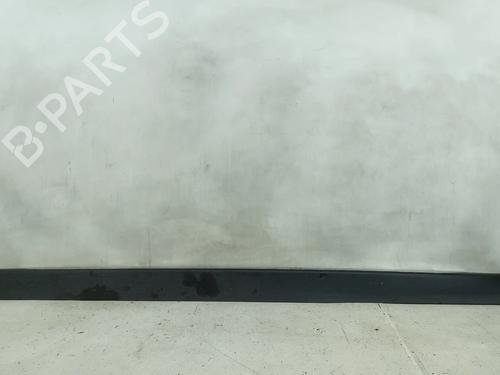 Used Left sideskirt PEUGEOT 3008 I MPV (0U_) 2.0 HDi Hybrid4 (0URHCA) (200 hp) 31294398