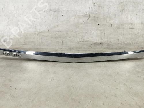 door-moulding-trim-opel-astra-h-a04-2004-2005-2006-2007-2008-2009-2010-2011-2012-2013-2014-31311889 main image