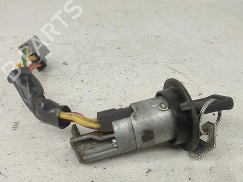 ignition-barrel-renault-clio-i-bc57_-5357_-1990-1991-1992-1993-1994-1995-1996-1997-1998-1999-31321276 main image