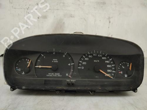Used Instrument cluster Instrument cluster CHRYSLER VOYAGER / GRAND VOYAGER III (GS_, NS_) 2.5 TD (116 hp) 30710362 30710362