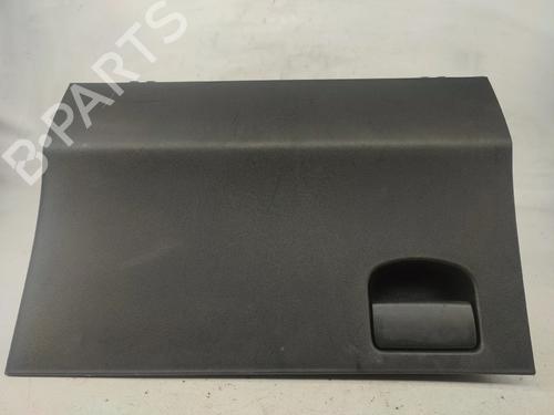 Hanskerom TOYOTA YARIS (_P9_) 1.0 VVT-i (KSP90_, KSP90R) (69 hp) 30888905