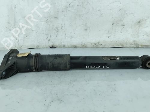 Used Right rear shock absorber Right rear shock absorber CITROËN C4 III (BA_, BB_, BC_) 1.2 PureTech 130 (BAHNSA, BAHNSB) (130 hp) 31308990 31308990