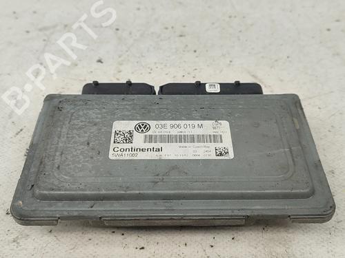 Used Engine control unit (ECU) Engine control unit (ECU) VW POLO V (6R1, 6C1) 1.2 (60 hp) 30860887 30860887