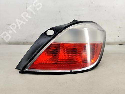 right-taillight-opel-astra-h-a04-2004-2005-2006-2007-2008-2009-2010-2011-2012-2013-2014-31311894 main image