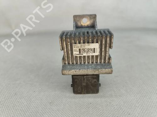 Used Heater resistor Heater resistor PEUGEOT 3008 I MPV (0U_) 2.0 HDi Hybrid4 (0URHCA) (200 hp) 31334749 31334749