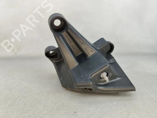 Used Rear bumper bracket Rear bumper bracket 31322932 31322932