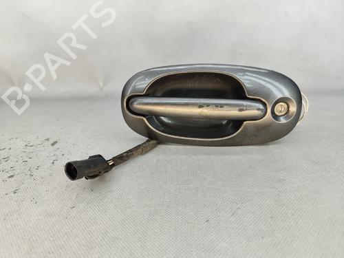 Used Front right exterior door handle Front right exterior door handle CHRYSLER VOYAGER / GRAND VOYAGER III (GS_, NS_) 2.5 TD (116 hp) 31323213 31323213