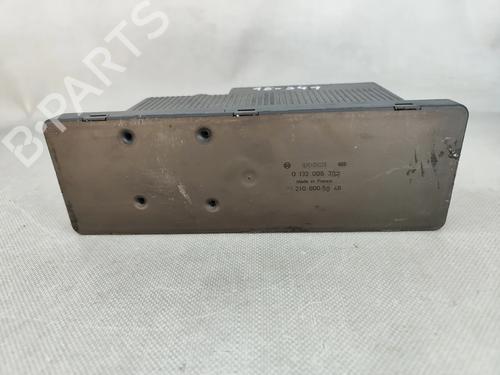 vacuum-pump-mercedes-benz-e-class-w210-1995-1996-1997-1998-1999-2000-2001-2002-2003-31354826 main image